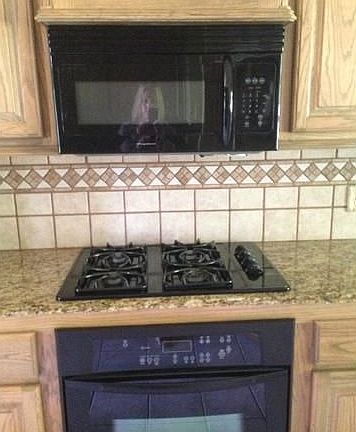 4th image of 1030 Woodbrook Dr