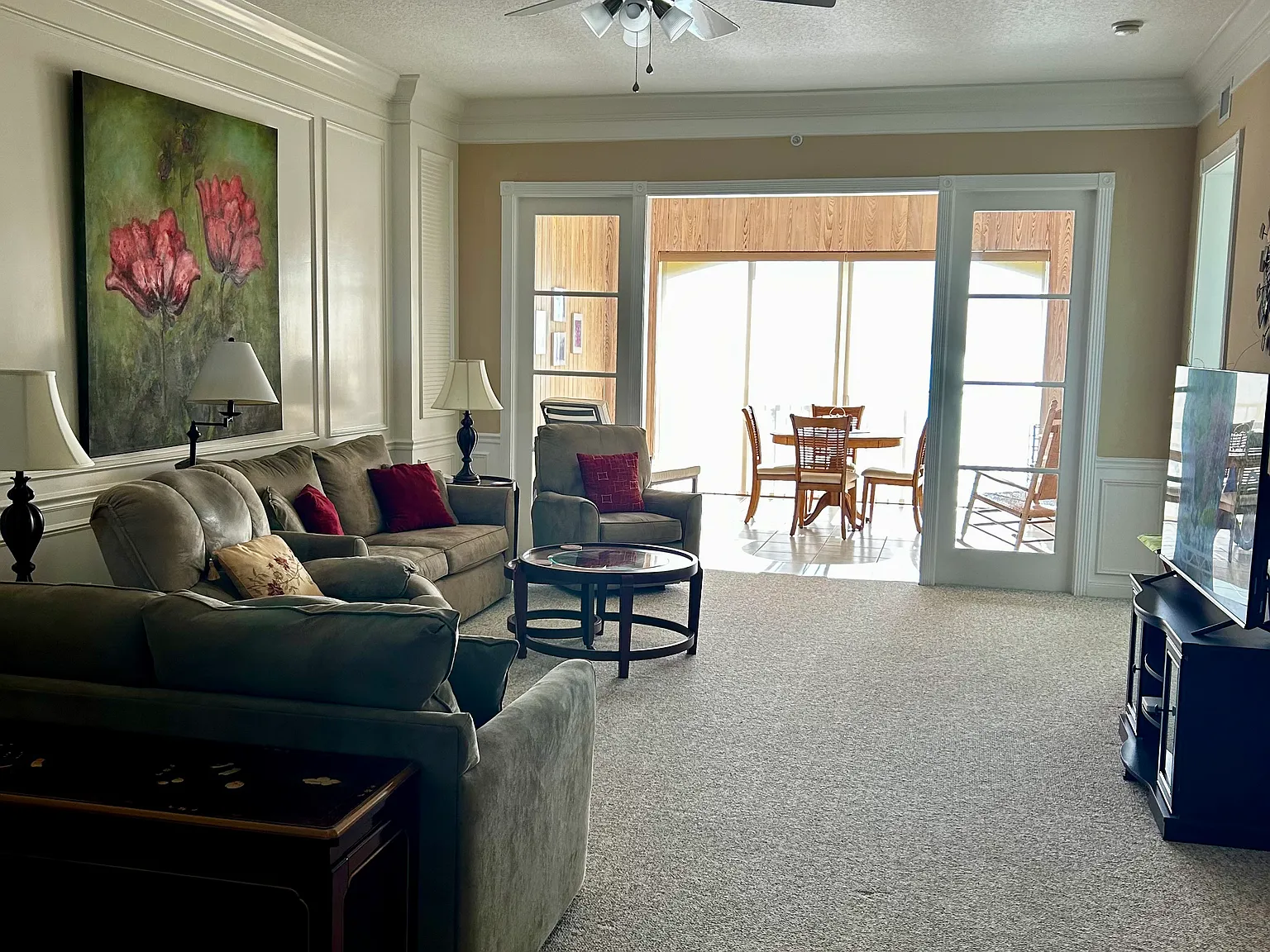 2 bed, 1950 sqft, $4,500 — Photo 3