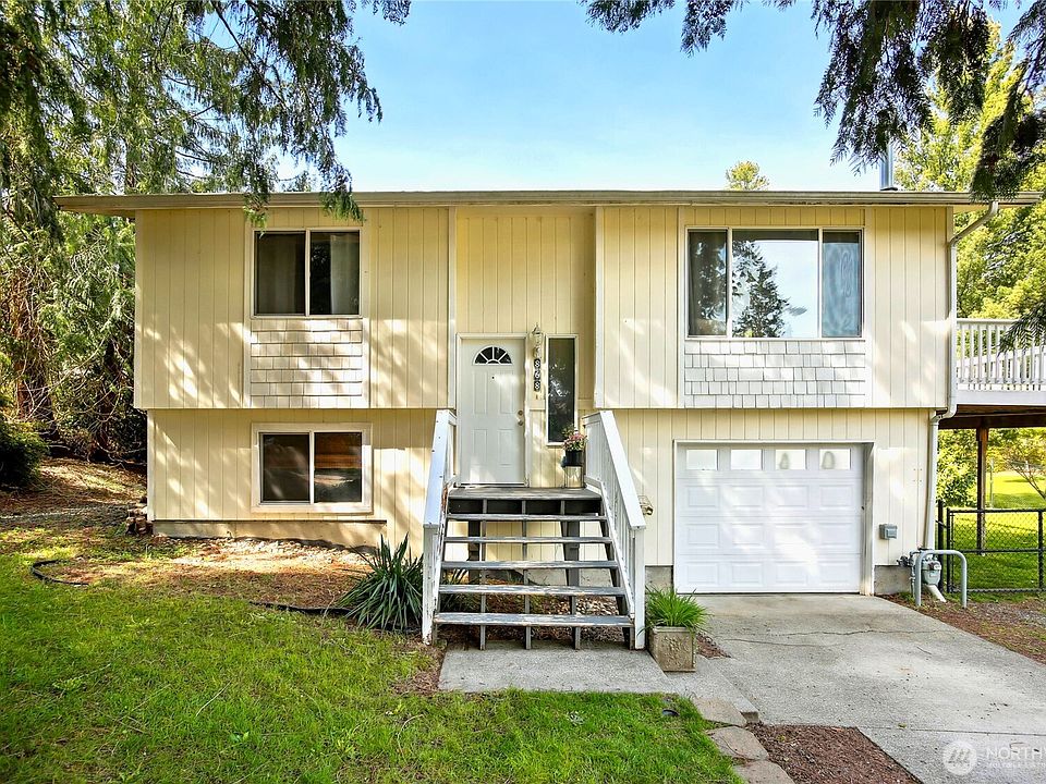 1st image of 868 California Avenue E