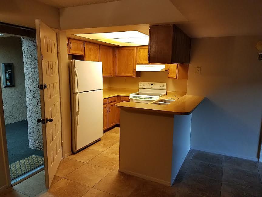 1st image of 540 N May St #2118