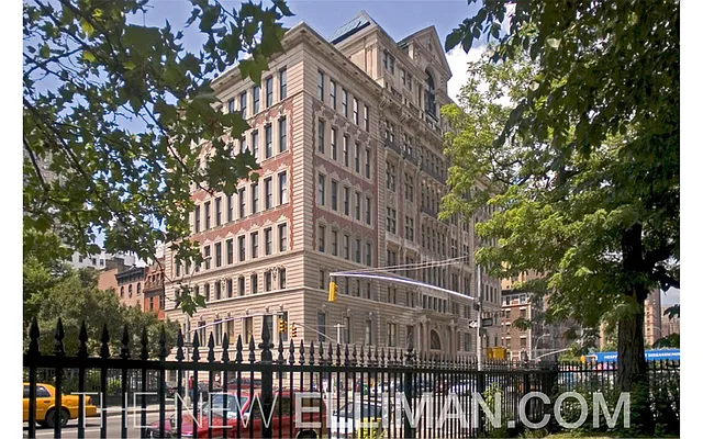 Sold by Douglas Elliman | media 22