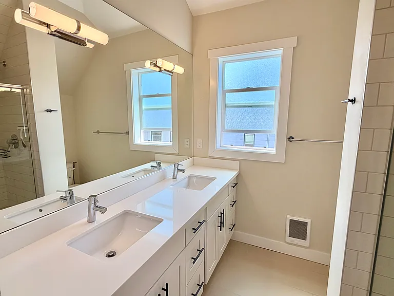 1609 E Columbia St #4 — Photo 9