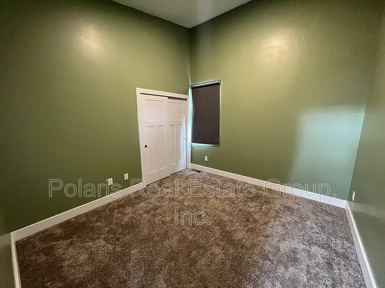 2201 Pleasant St — Photo 14