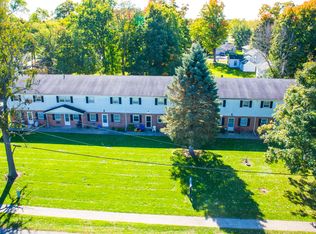 550 E Cass St APT B6, Schoolcraft, MI 49087