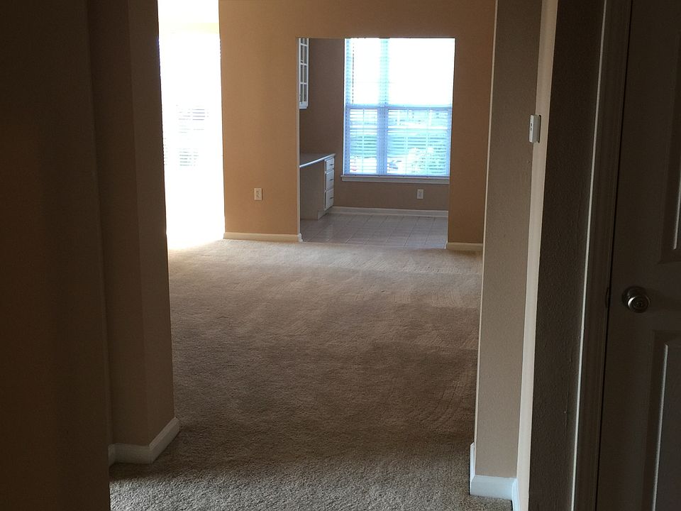 Front Entry Way