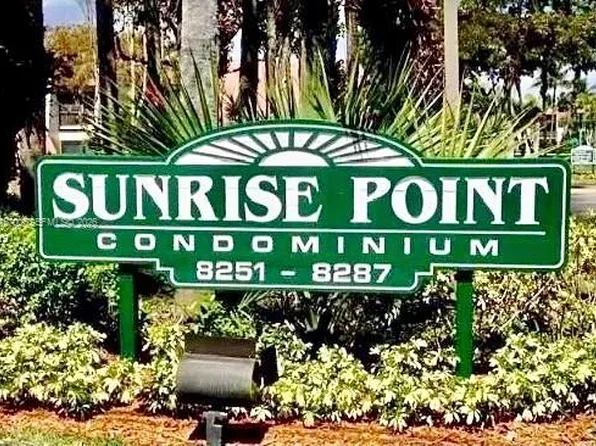 8281 SW 128th St APT 104, Pinecrest, FL 33156