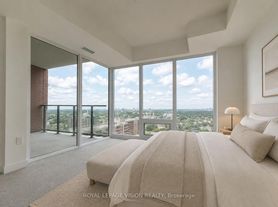 4010 Eglinton Ave W