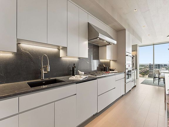 4th image of 1616 W End Ave #2601