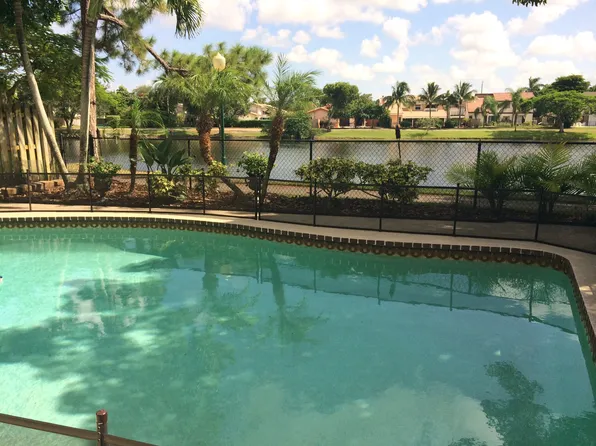 6488 Pond Apple Rd, Boca Raton, FL 33433