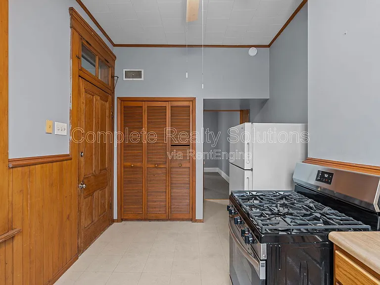 1210 Lynch St #A — Photo 10