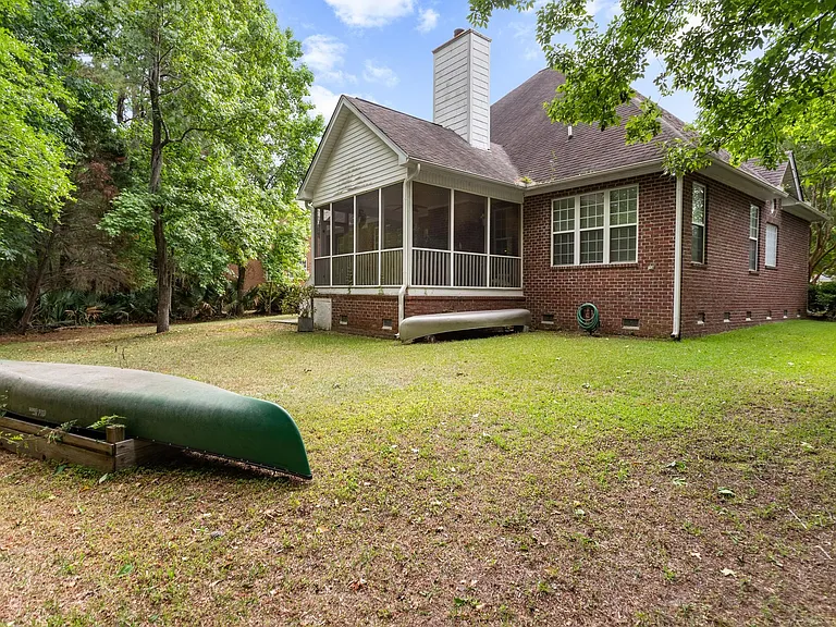 2828 Waterpointe Cir — Photo 32