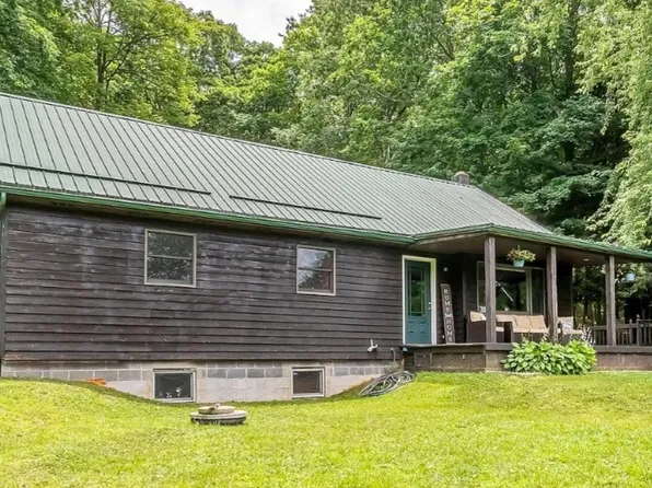704 Old Crellin Rd, Oakland, MD 21550