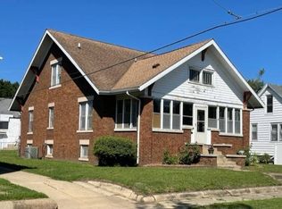 806 Monroe St, Beardstown, IL 62618