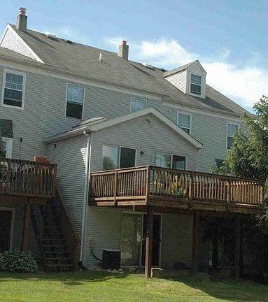 Back of house/deck