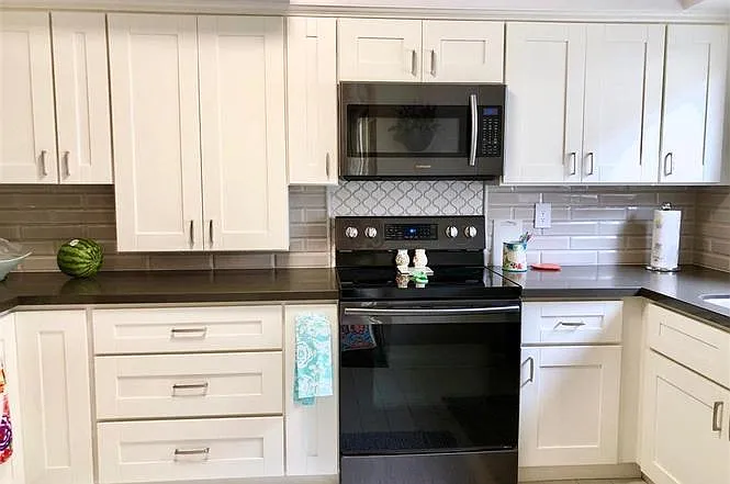4800 Williamsburg Ln #142 — Photo 2