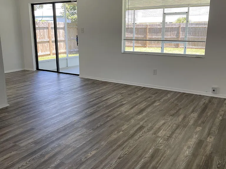 60 Barbados Dr — Photo 3