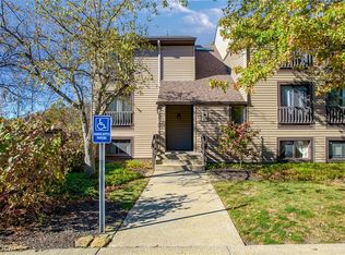 1105 Canyon View Rd APT 106, Northfield, OH 44067