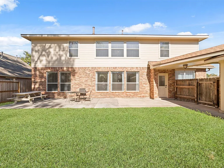 2618 Bridgestone Park Ln — Photo 47