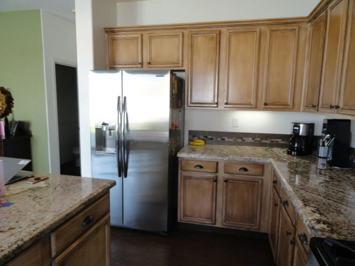 Beautifully Maintained 4-Bedroom Home in the Desirable KB Autumn Hills Community — Photo 4