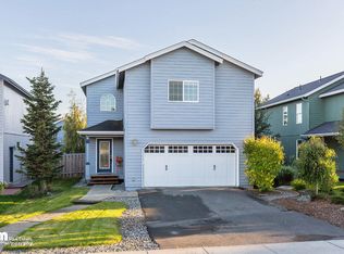 2404 Lusardi Point Cir, Anchorage, AK 99515