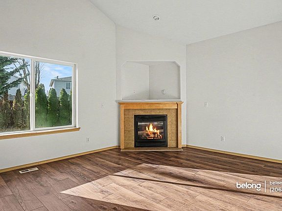 4th image of 9606 186th Street Ct E