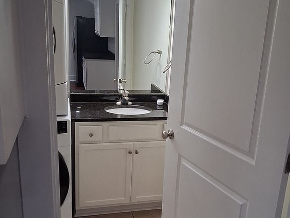 5th image of 109 E Oglethorpe Ave Floor 1
