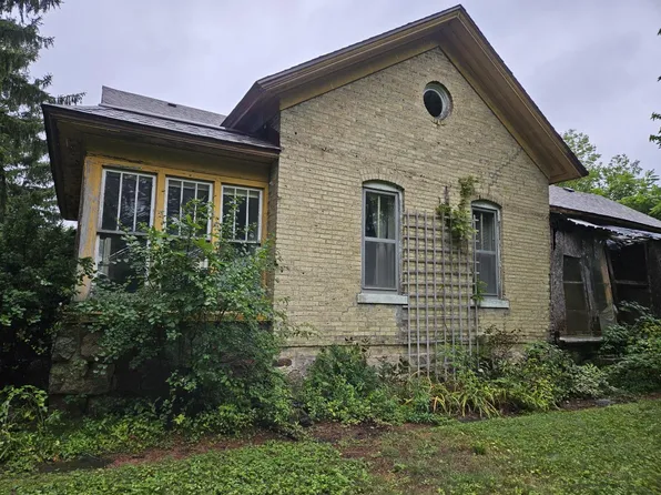 100 Main STREET, Sullivan, WI 53178