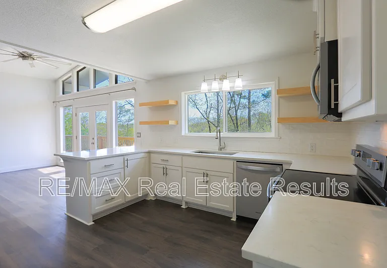 42 Hope Dr — Photo 14