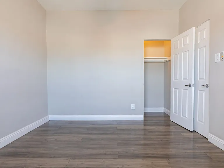 Seven Lions Apartments — Photo 21