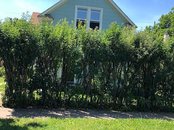 3rd image of 321 S 1st St W APT 2