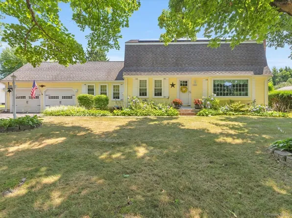 122 Grissom Road, Manchester, CT 06042