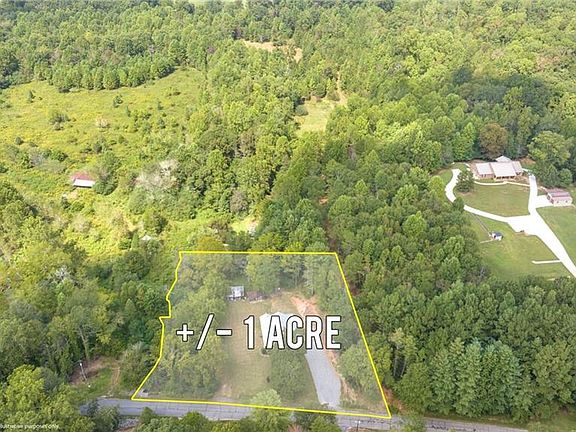 3rd image of 385 Amys Rd