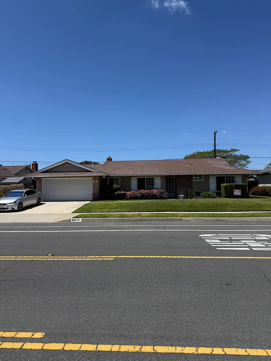 Building Photo - 891 Rosewood Ave
