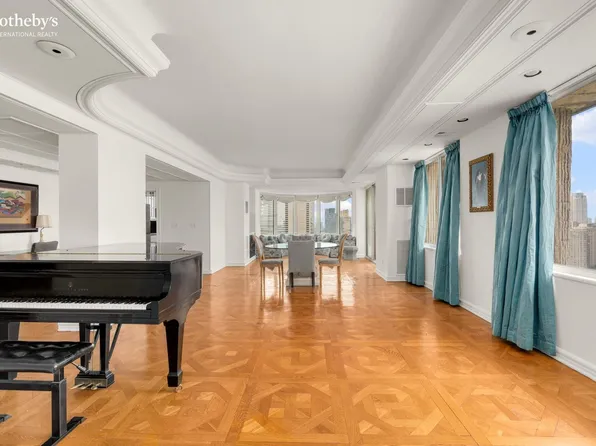 44 West 62nd Street 31BC image 2 of 27