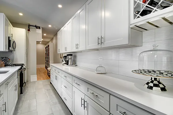 Rented by Douglas Elliman | media 19