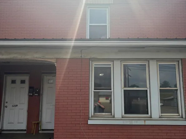 1237 Erie St S, Massillon, OH 44646