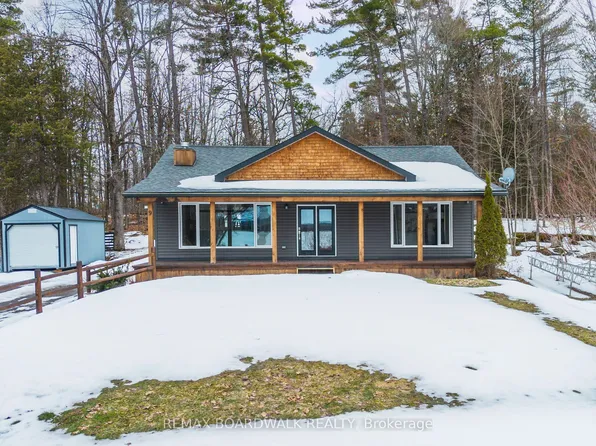 9 Skebo Ln, Horton, ON K7V 3Z8