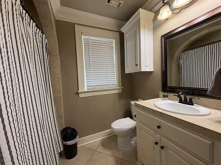 4901 Kavanaugh Blvd — Photo 13