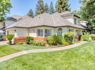 3048 W Pembrook Loop, Fresno, CA