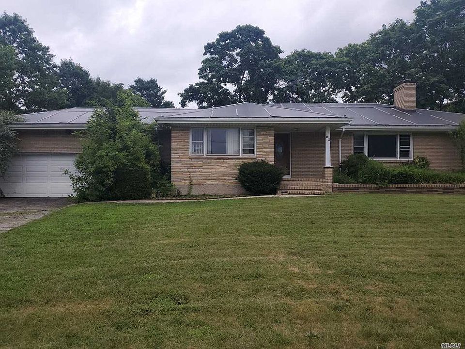 1st image of 83 Conklin Ave