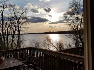 46 River Ln, Delanco, NJ 08075