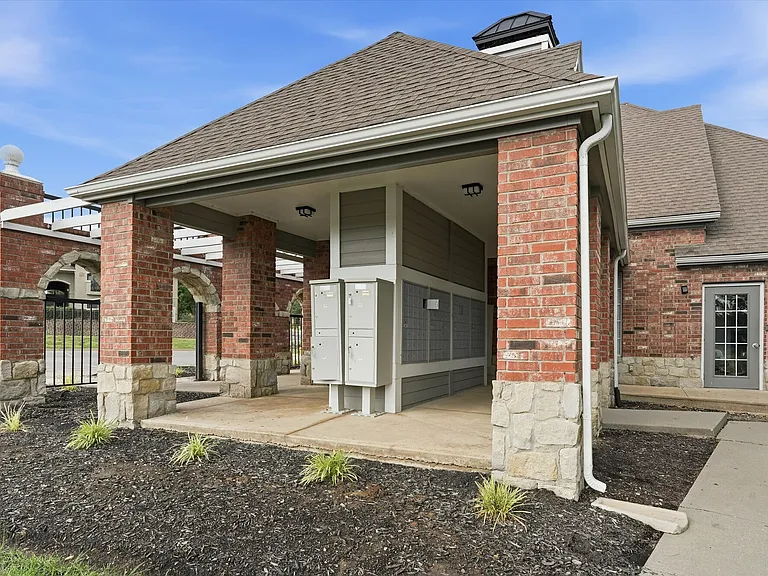 Villa Estates at Lenexa — Photo 46