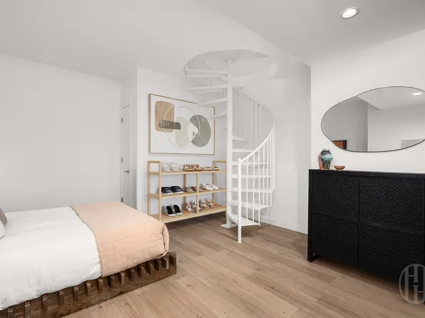 216 20th Street image 6 of 9