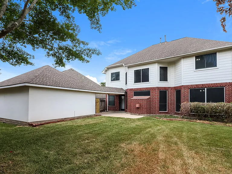 2534 Bridge Hampton Way — Photo 16