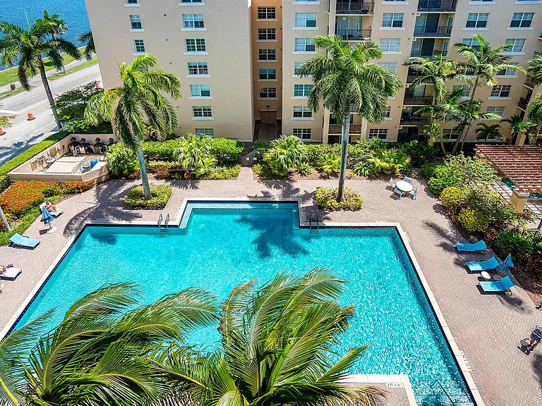 1801 N Flagler Dr #835 — Photo 33