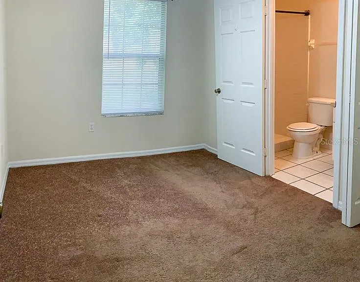 3901 SW 27th St #5 — Photo 9