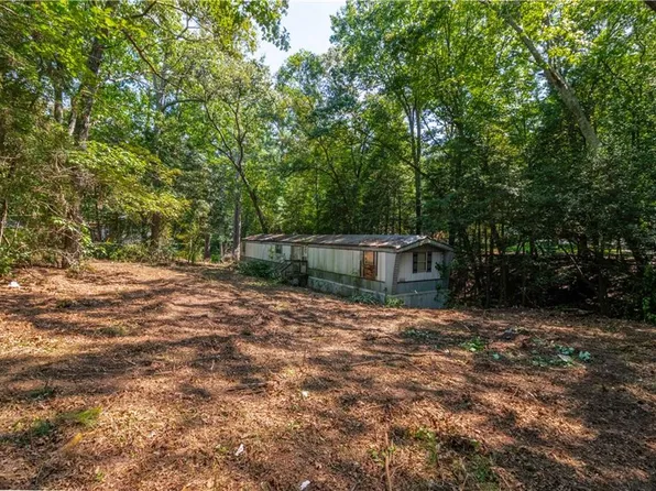 166 Barricks Mill Rd, Topping, VA 23169