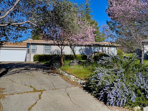 2nd image of 14766 Nutmeg Ct