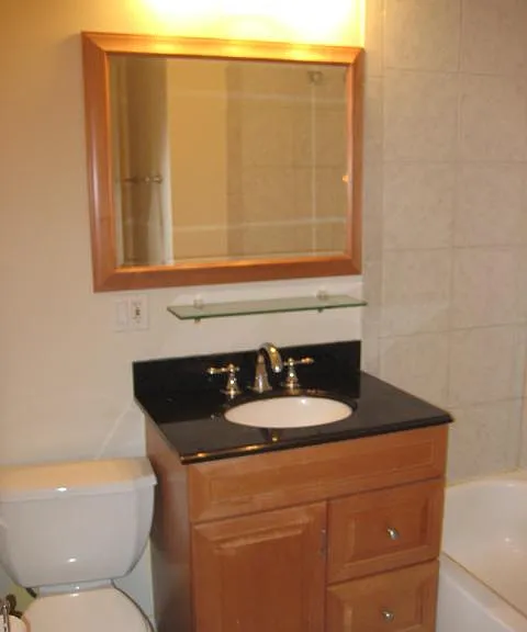 964 E 62nd St #3A — Photo 7