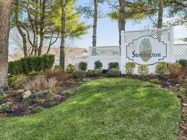 4 Commodore Circle, Port Jefferson Station, NY 11776